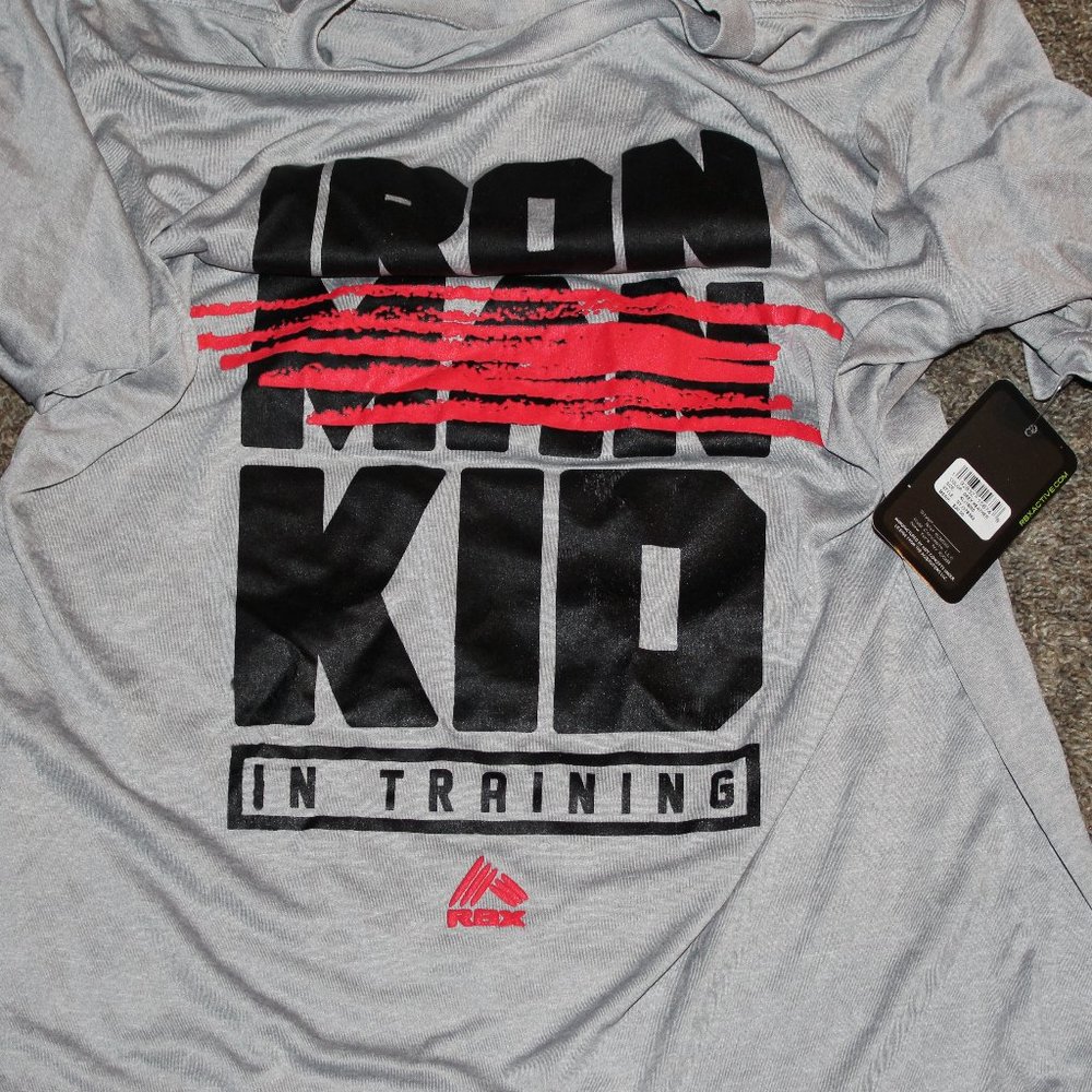 NWT Boys RBX T-Shirt Iron Kid in Training gray XL
